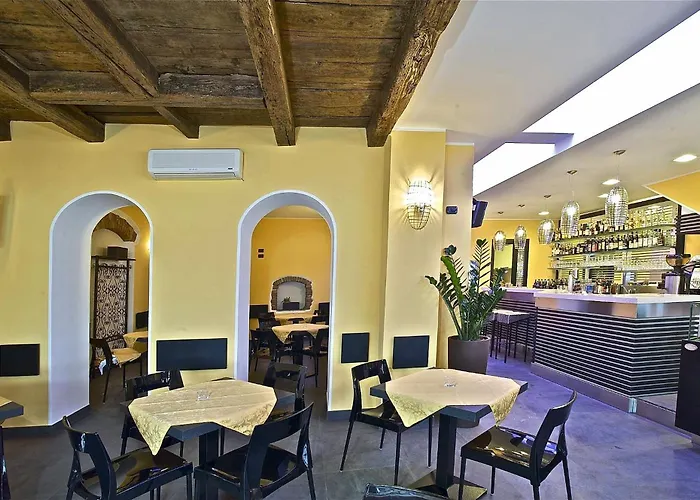 Gasthuis Nuovo Bar Gravedona