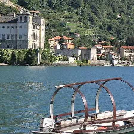 Konukevi Nuovo Bar Gravedona