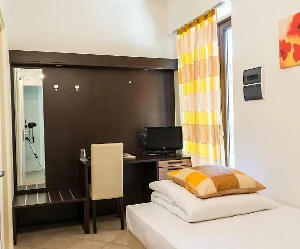 Nuovo Bar Гостевой дом Граведона